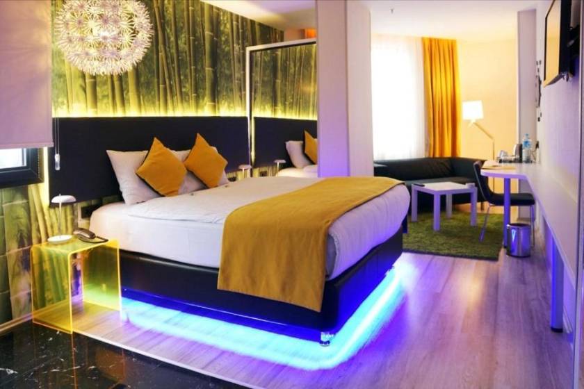 Tempo Suites Airport - Standard Double Room