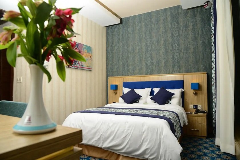 هتل کوثر اصفهان - سوئیت جونیور دو نفره (ساختمان اصلی)