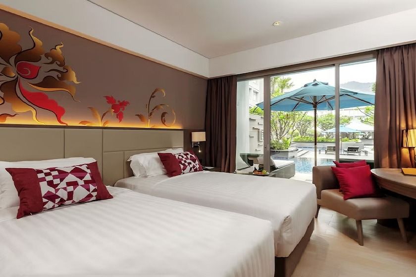 Grand Mercure Phuket Patong Phuket - Deluxe Twin Room with Pool Access