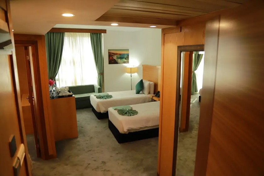 هتل بین المللی کیش - اتاق دو تخته توئین رو به دریا