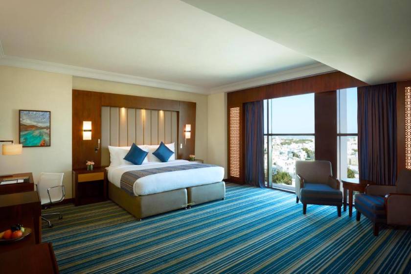 Royal Tulip Muscat - Deluxe Suite