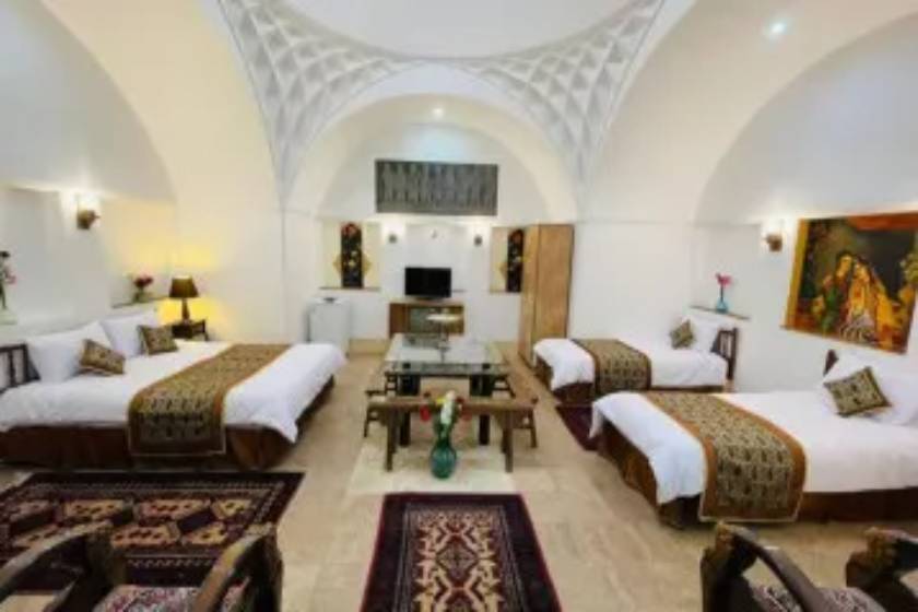 هتل سنتی مهر یزد - چهار تخته VIP