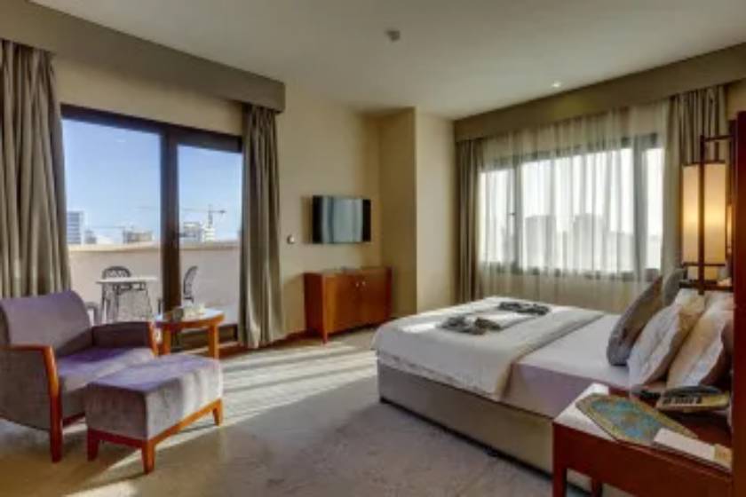 هتل میراژ کیش - سوئیت تراس دار سه نفر ( چشم انداز جزیره ) (اقامت با صبحانه)