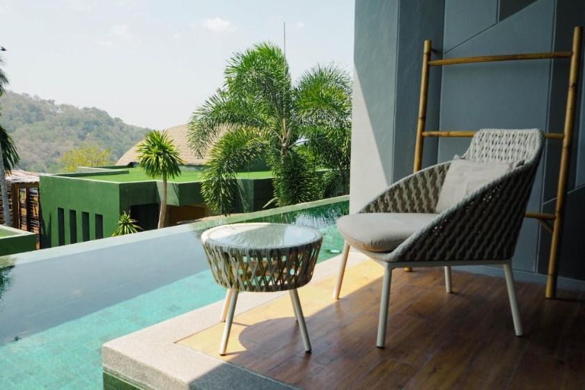 Crest Resort & Pool Villas SHA Extra Plus Phuket - Deluxe Pool Access