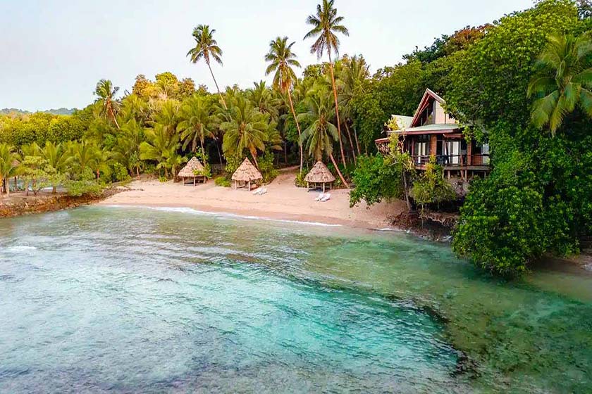 ریزورت هتل ساواسی آیلند