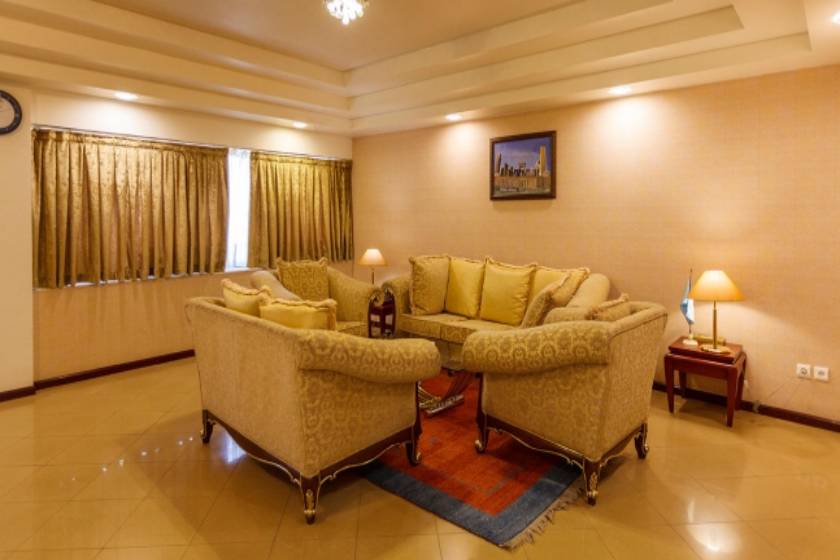 هتل هما شیراز - سوئیت یک خوابه دو تخته معمولی