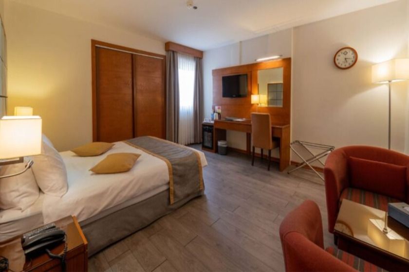 هتل الیزه شیراز - اتاق دو تخته دبل دیلوکس