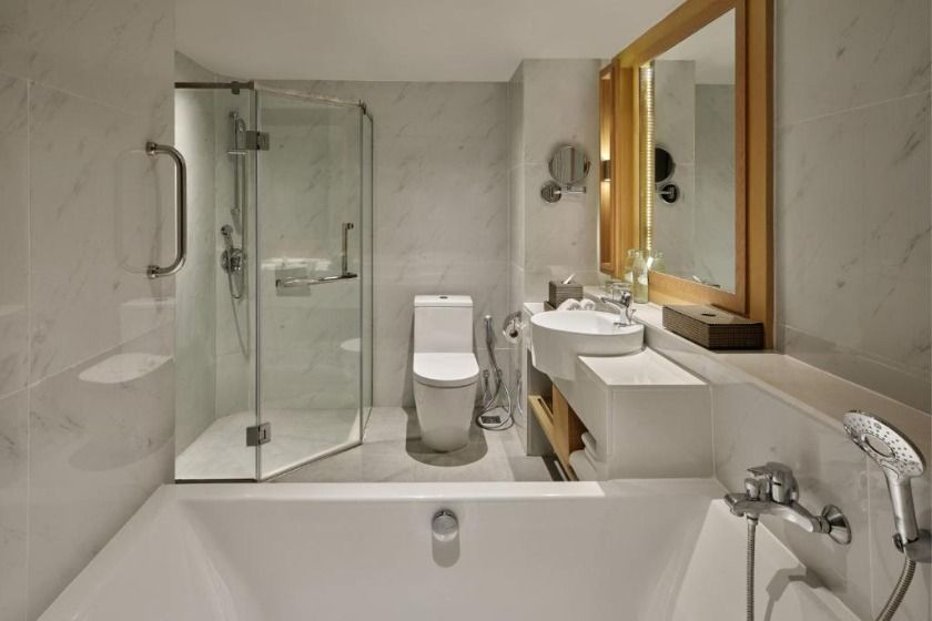 Phuket Marriott Resort & Spa Merlin Beach Phuket - Guest room, 1 King, Pool View