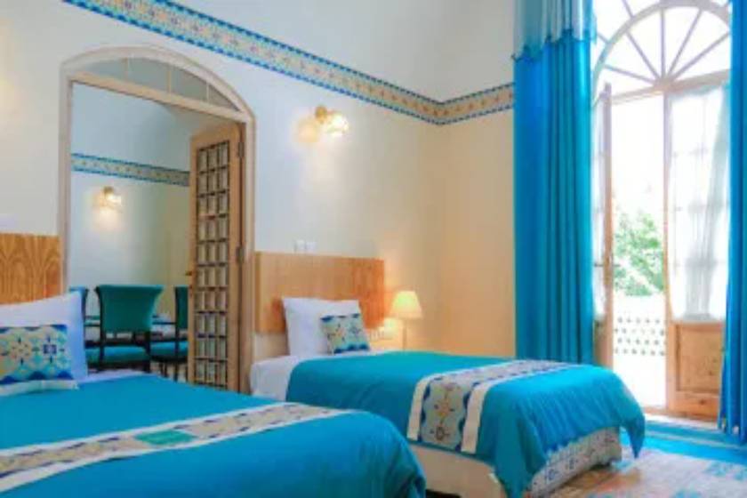 هتل داد یزد - اتاق کانکت چهار تخته