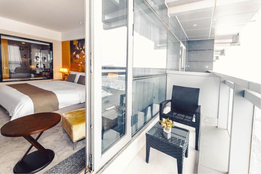 Hotels & Preference Hualing Tbilisi - King Room with Balcony