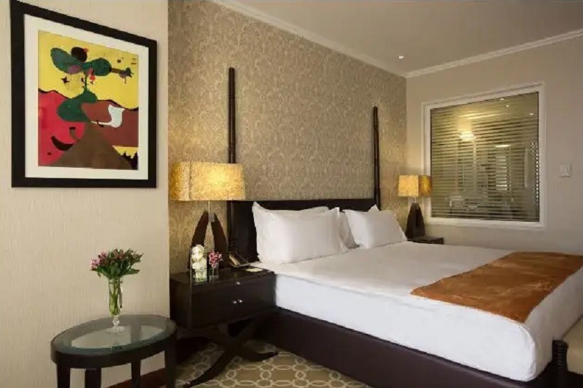 هتل اسپیناس پالاس تهران - اتاق دو تخته گاردن بالکن دار