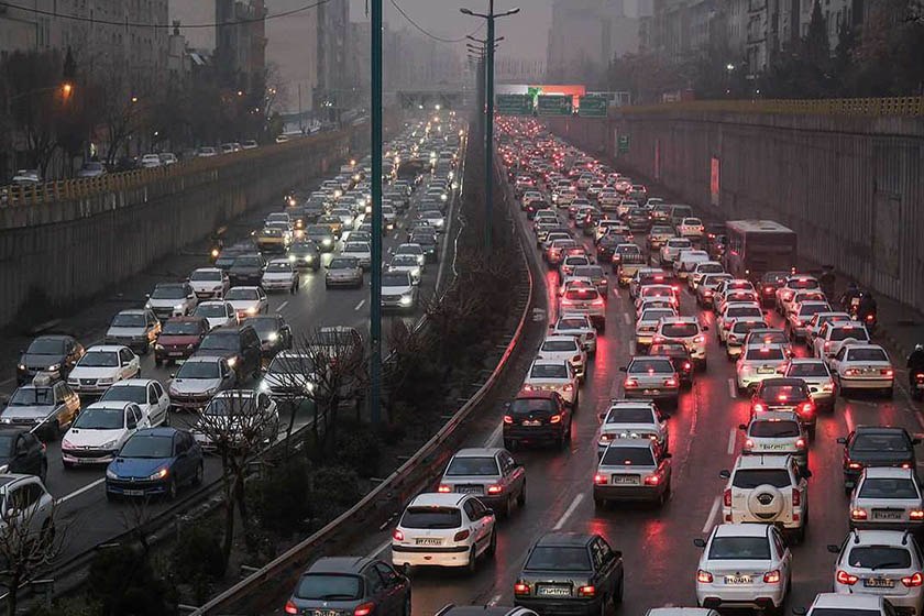 ترافیک در ۳ محور ورودی تهران؛ مسافران پایتخت بخوانند