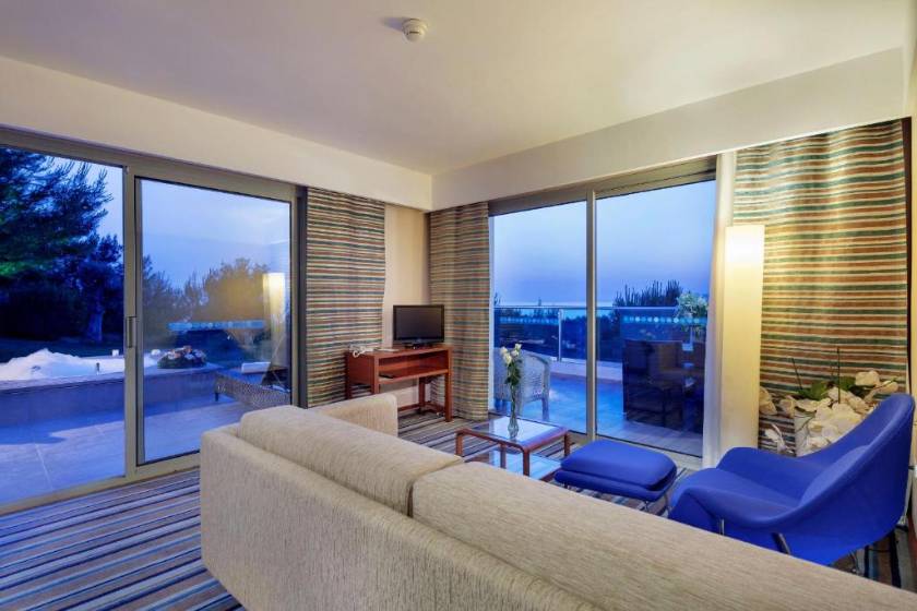 Pine Bay Holiday Resort - Honeymoon Suite