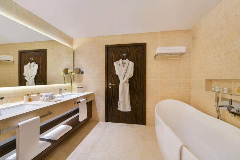 Sofitel Dubai The Obelisk - Family Room