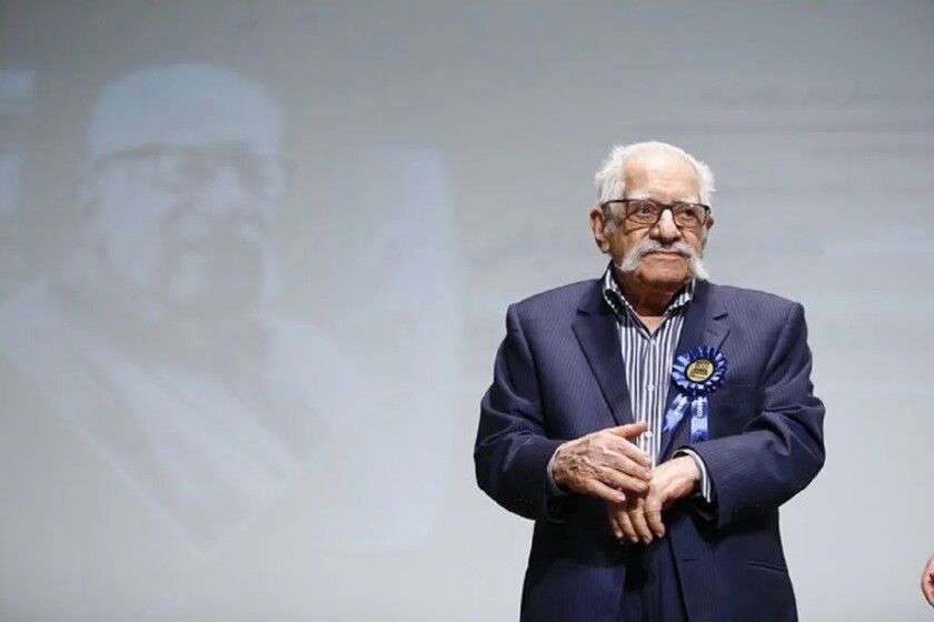 نخستین مترجم ایرانی منشور کوروش درگذشت