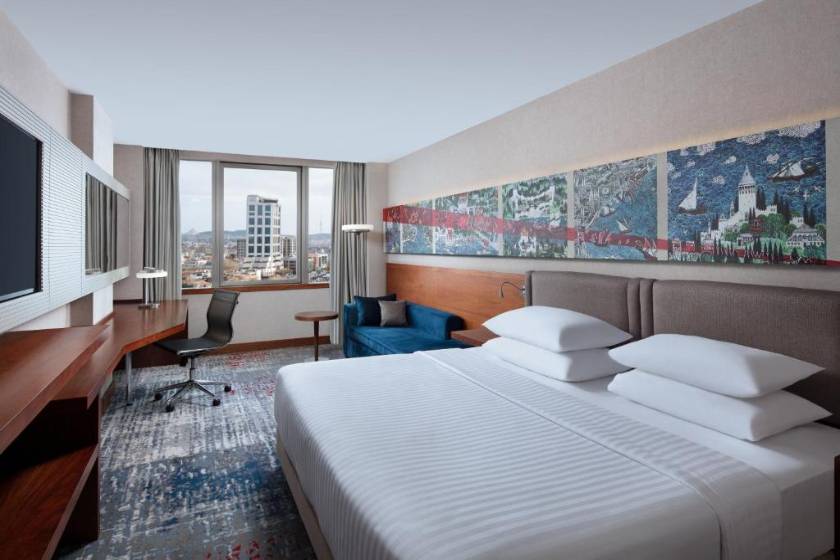 Delta Hotels by Marriott Istanbul Levent - Deluxe King Room with City View