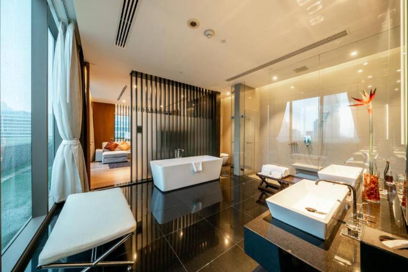 Amara Bangkok Hotel - AMARA SUITE, Lounge Access with Special Benefits