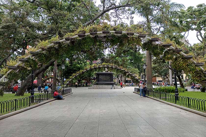 میدان بولیوار (Plaza BolIvar)  ونزوئلا.منبع عکس: گوگل مپ. عکاس: Jesus Perdomo