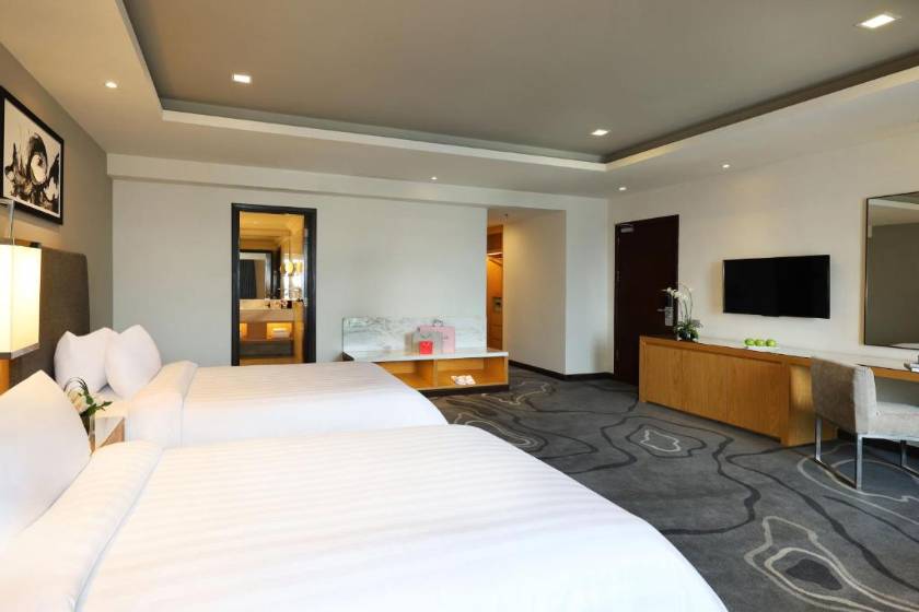 Berjaya Times Square Hotel, Kuala Lumpur - Club Premier Double or Twin Room