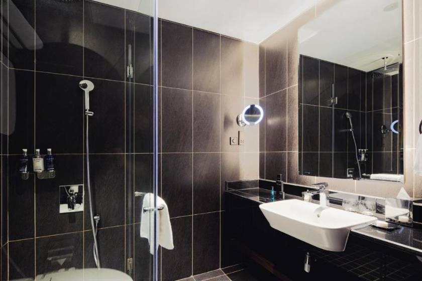 Dukes The Palm a Royal Hideaway Hotel - Deluxe Studio, Private Beach, Infinity Pool, Lazy River & Kids Club Access