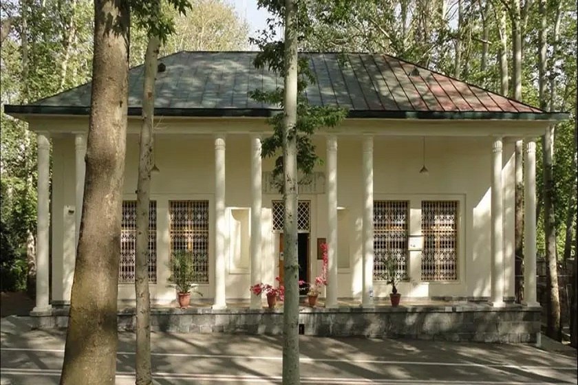 درخت های کاخ سعد آباد. منبع عکس: بلد. عکاس: نامشخص