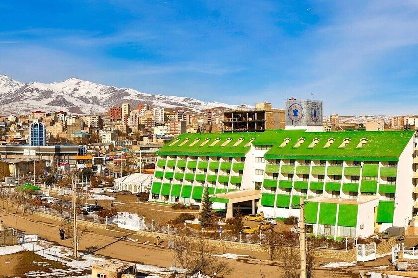 احداث ۲ هتل ۵ ستاره در اردبیل