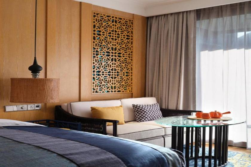 Hotel Indigo Bali Seminyak Beach, an IHG Hotel - Standard King Room with Garden View