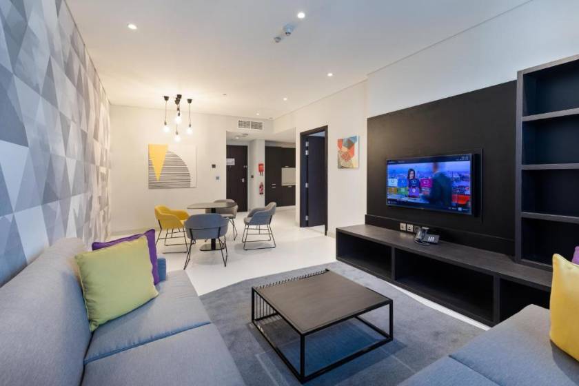 Studio M Arabian Plaza Hotel & Hotel Apartments - Urban One Bedroom Apartment - with complimentary Shuttle Service to the Beach and Deira City Center