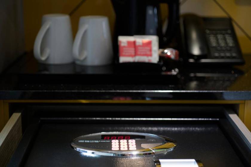 Hotel Mi Bencoolen - Triple Room