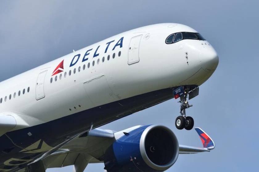 دلتا ایرلاینز ۱٫۳ میلیارد دلار سود به کارکنان خود پرداخت کرد
