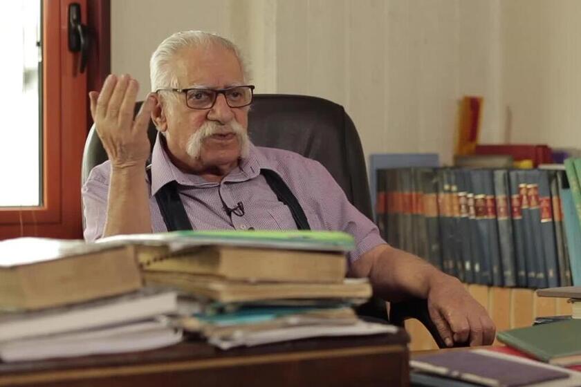 تشییع پیکر استاد عبدالمجید رافعی در حافظیه شیراز