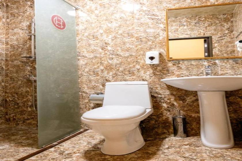 Comfort Hotel Yerevan - Budget Triple Room