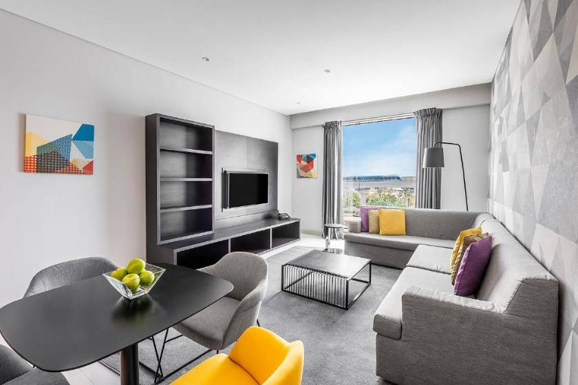 Studio M Arabian Plaza Hotel & Hotel Apartments - Premium Two Bedroom Apartment -with complimentary Shuttle Service to the Beach and Deira City Center