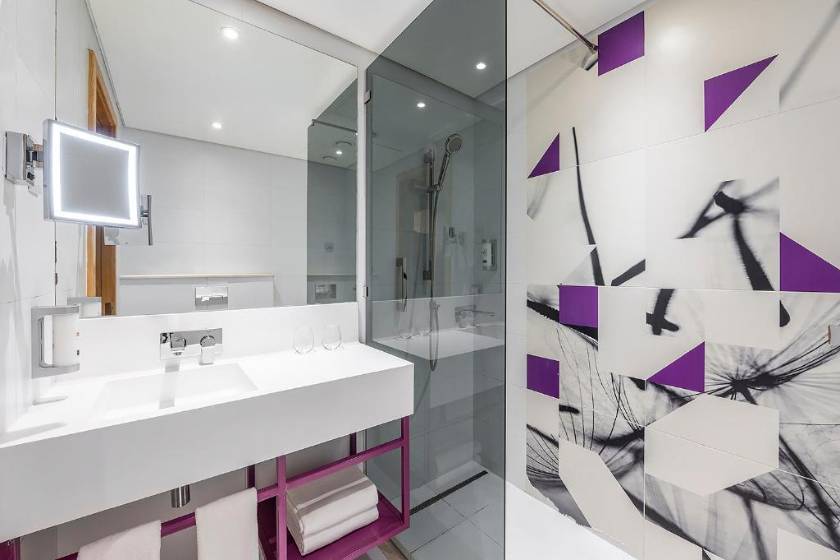 Studio M Arabian Plaza Hotel & Hotel Apartments - Urban Twin Room Pool View - with complimentary Shuttle Service to the Beach and Deira City Center
