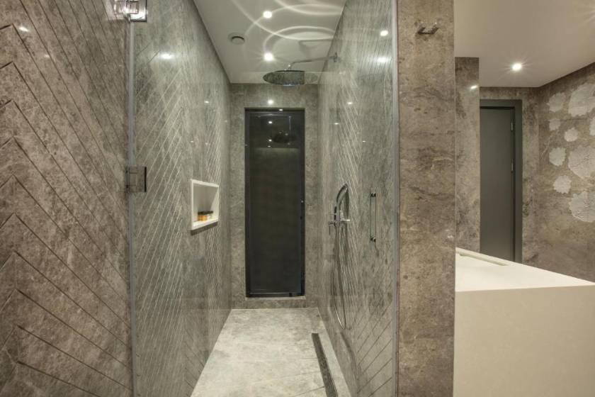 Charisma De Luxe Hotel - King Suite with Sea View