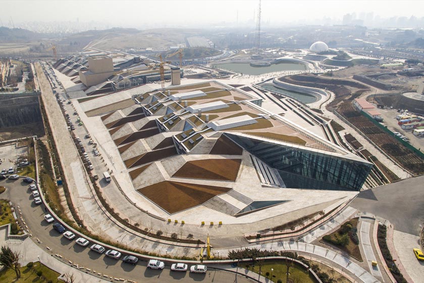 باغ کتاب تهران