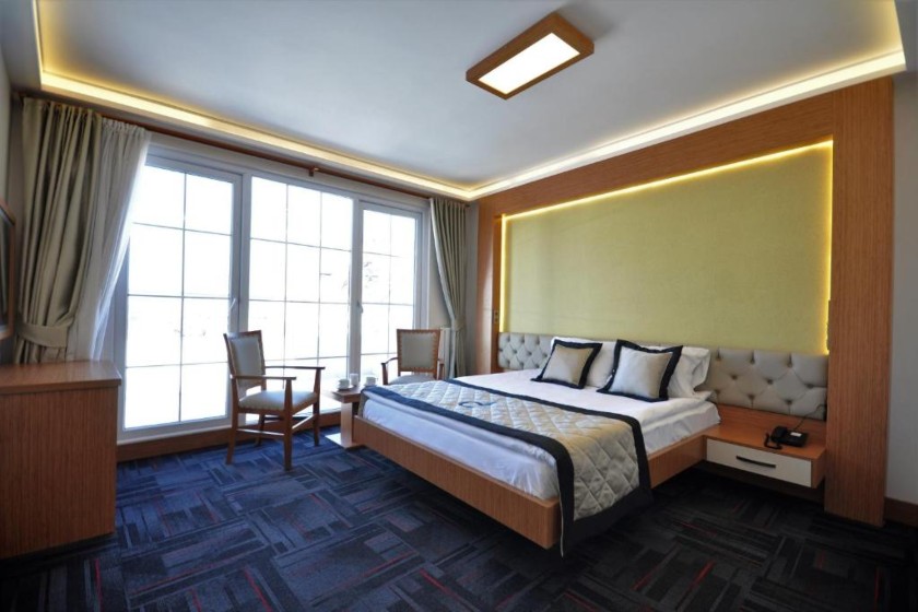 Double Comfort Hotel Ankara - Deluxe Double Room with Castle View
