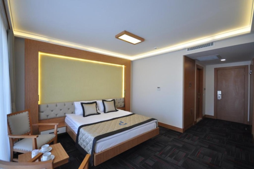 Double Comfort Hotel Ankara - Deluxe Double Room with Castle View