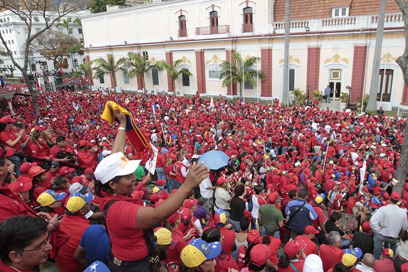 دیدنی های اطراف کاخ میرافلورس. منبع عکس: وبسایت radiomundial. عکاس: نامشخص