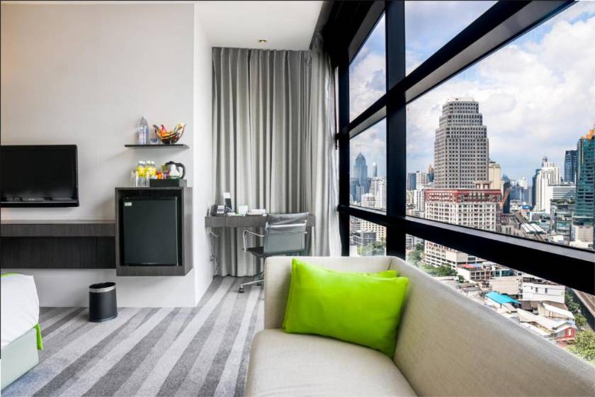 Holiday Inn Bangkok Sukhumvit, an IHG Hotel - Standard Twin Room with City View - High Floor