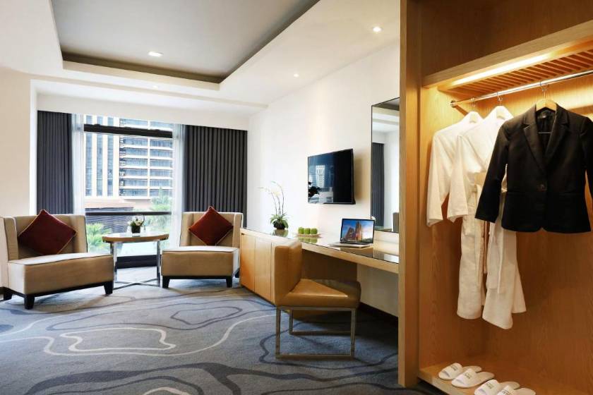 Berjaya Times Square Hotel, Kuala Lumpur - Club Premier Double or Twin Room