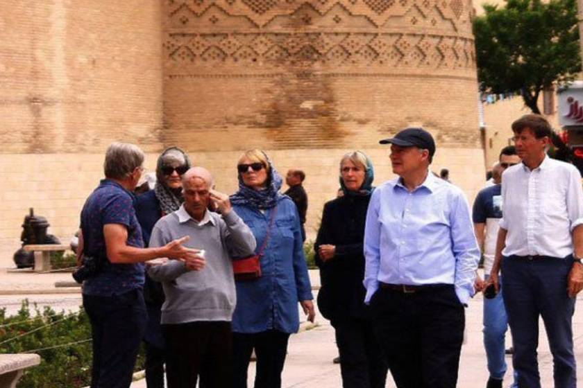 عوارض ورود به کشور برای گردشگران خارجی "۵ یورو" تعیین شد.