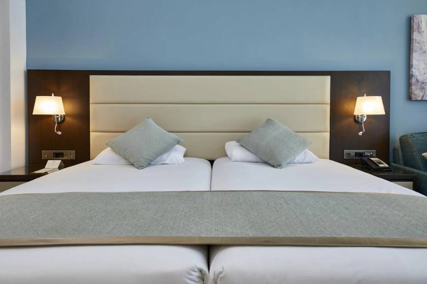Riu Dubai Beach Resort - All Inclusive - Double Room with Partial Sea View