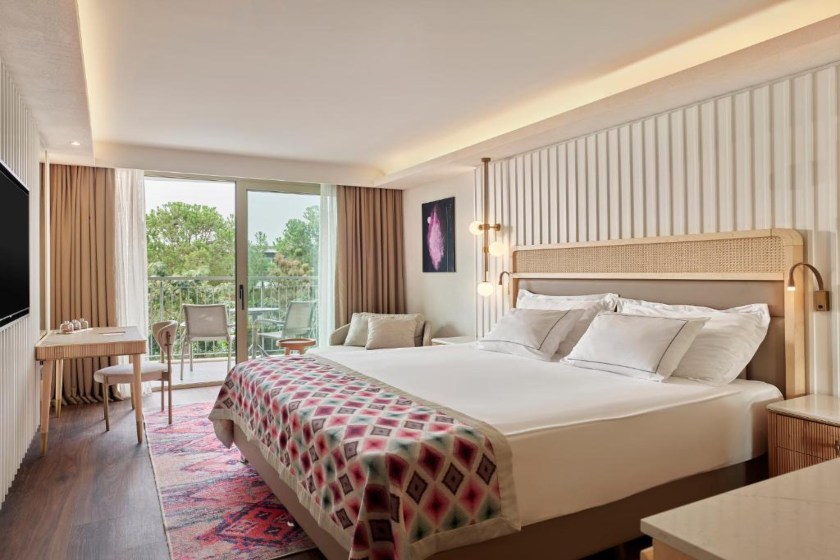 Lara Barut Collection-Ultra All Inclusive Antalya - Deluxe Garden Room Swim Up