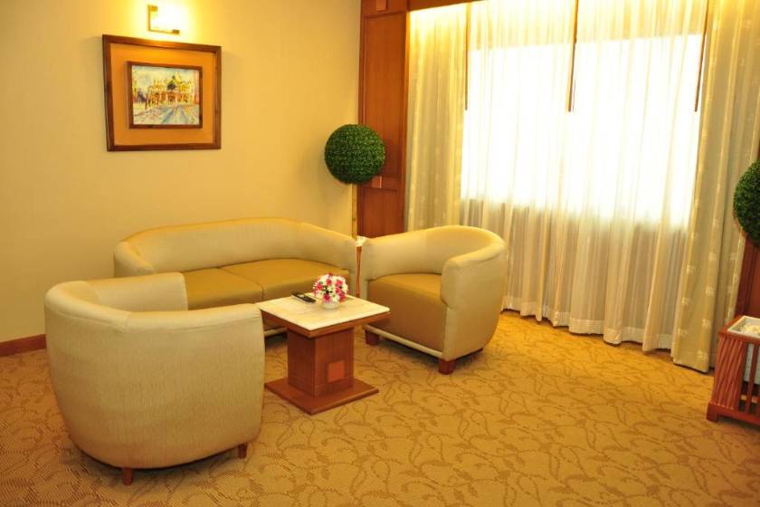Asia Hotel Bangkok - Family Suite