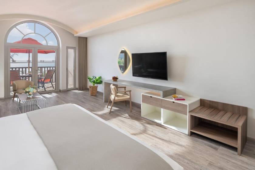 JA The Resort - JA Palm Tree Court - Sea View Junior Suite with Dedicated Pool, Private Beach Access & Mall Shuttle
