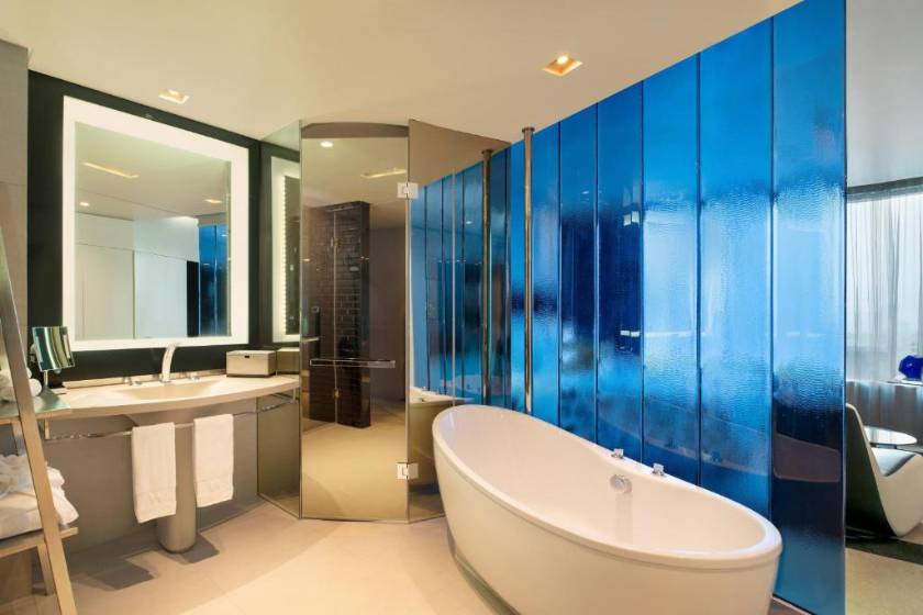 W Bangkok Hotel - Deluxe King Room