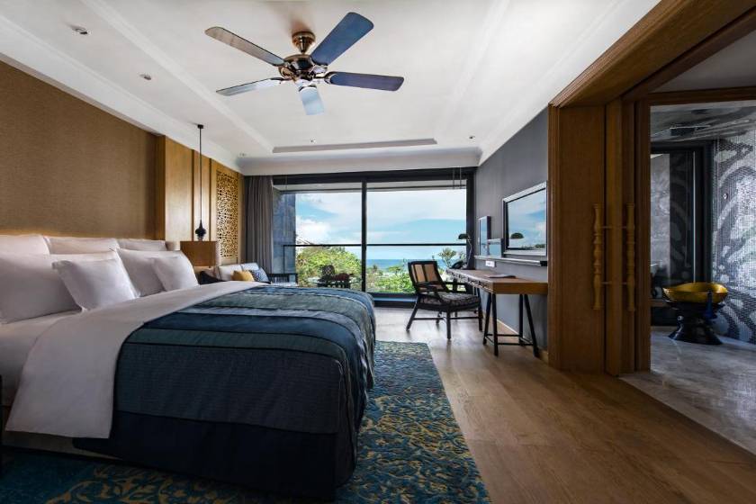 Hotel Indigo Bali Seminyak Beach, an IHG Hotel - Standard King Room with Garden View