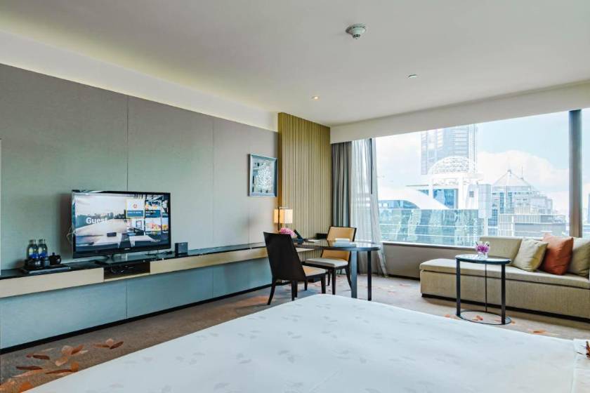The Okura Prestige Bangkok - Deluxe Corner Twin room with panoramic view