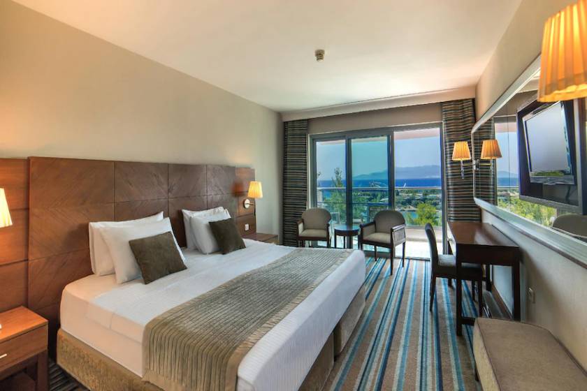 Pine Bay Holiday Resort - Standard Room with Sea View